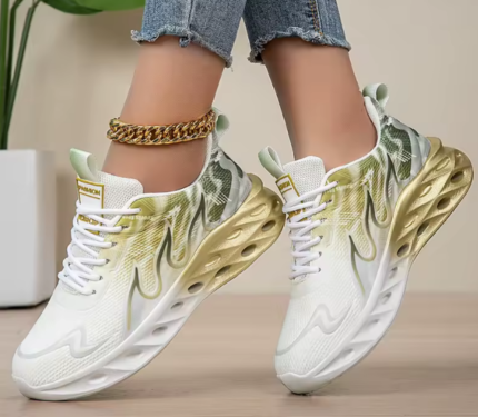 حذاء نسائي رياضي